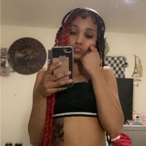 Meet your Posher, Acieana